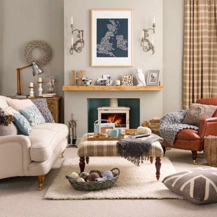 How to decorate a small country living room